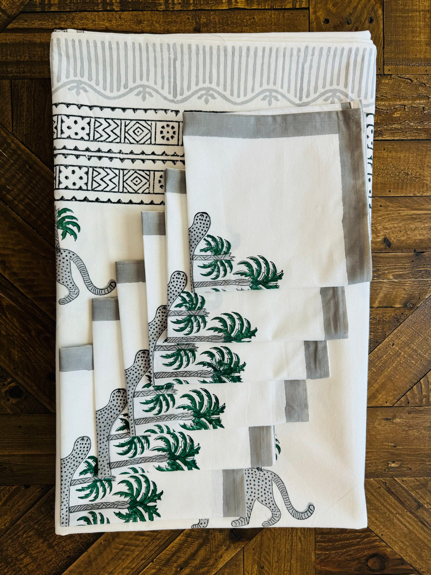 Handblock Printed Table Covers (With Set of 6 Napkins)