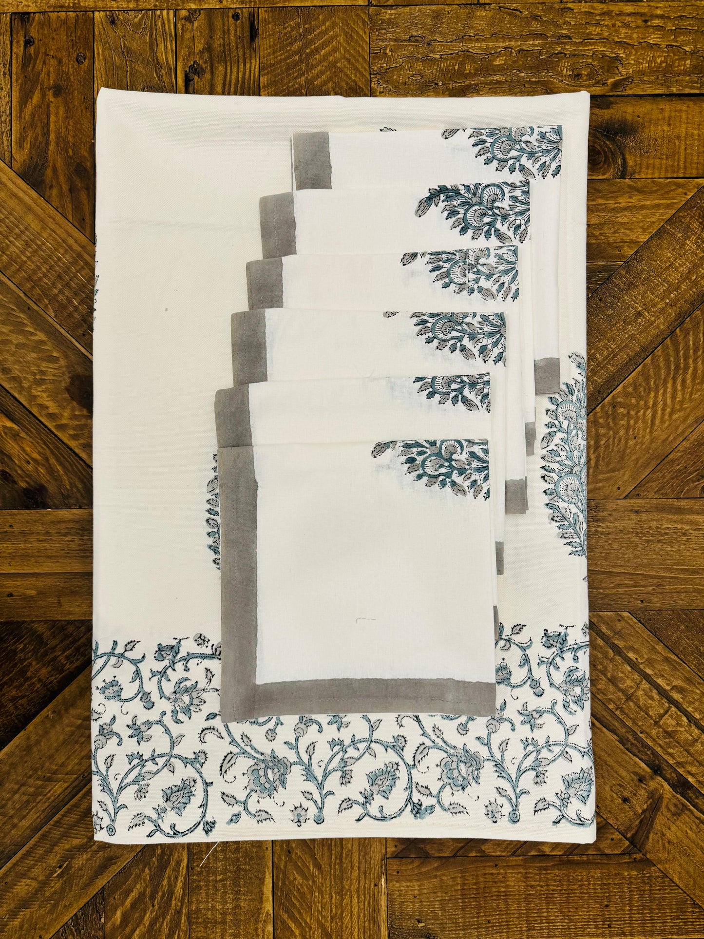 Handblock Printed Table Covers (With Set of 6 Napkins)